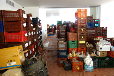 muse archologique Agios Nikolaos objets dans des caisses